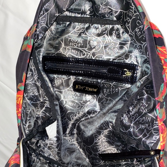 VTG Betsey Johnson Floral backpack - Picture 6 of 10